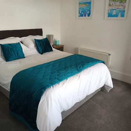 Contemporary One Bed Studio. Sea Views And Parking Уестуърд Хоу Екстериор снимка