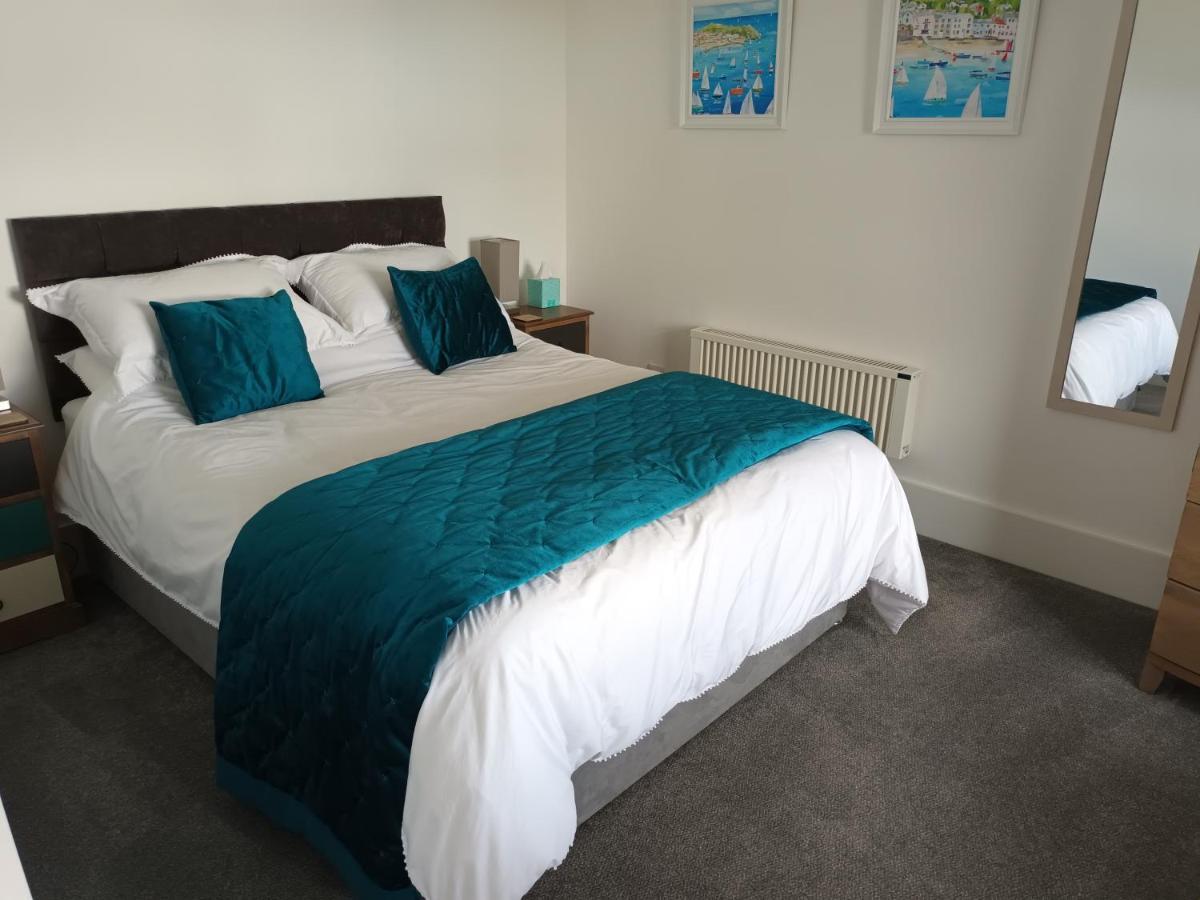 Contemporary One Bed Studio. Sea Views And Parking Уестуърд Хоу Екстериор снимка